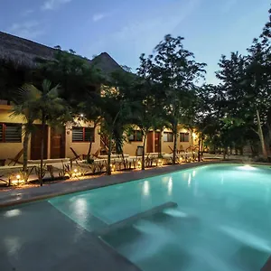  Apart-hotel Xan Ha